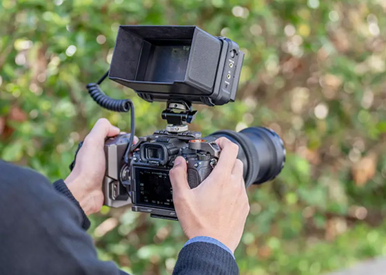 用可換鏡頭相機(jī)來(lái)拍視頻